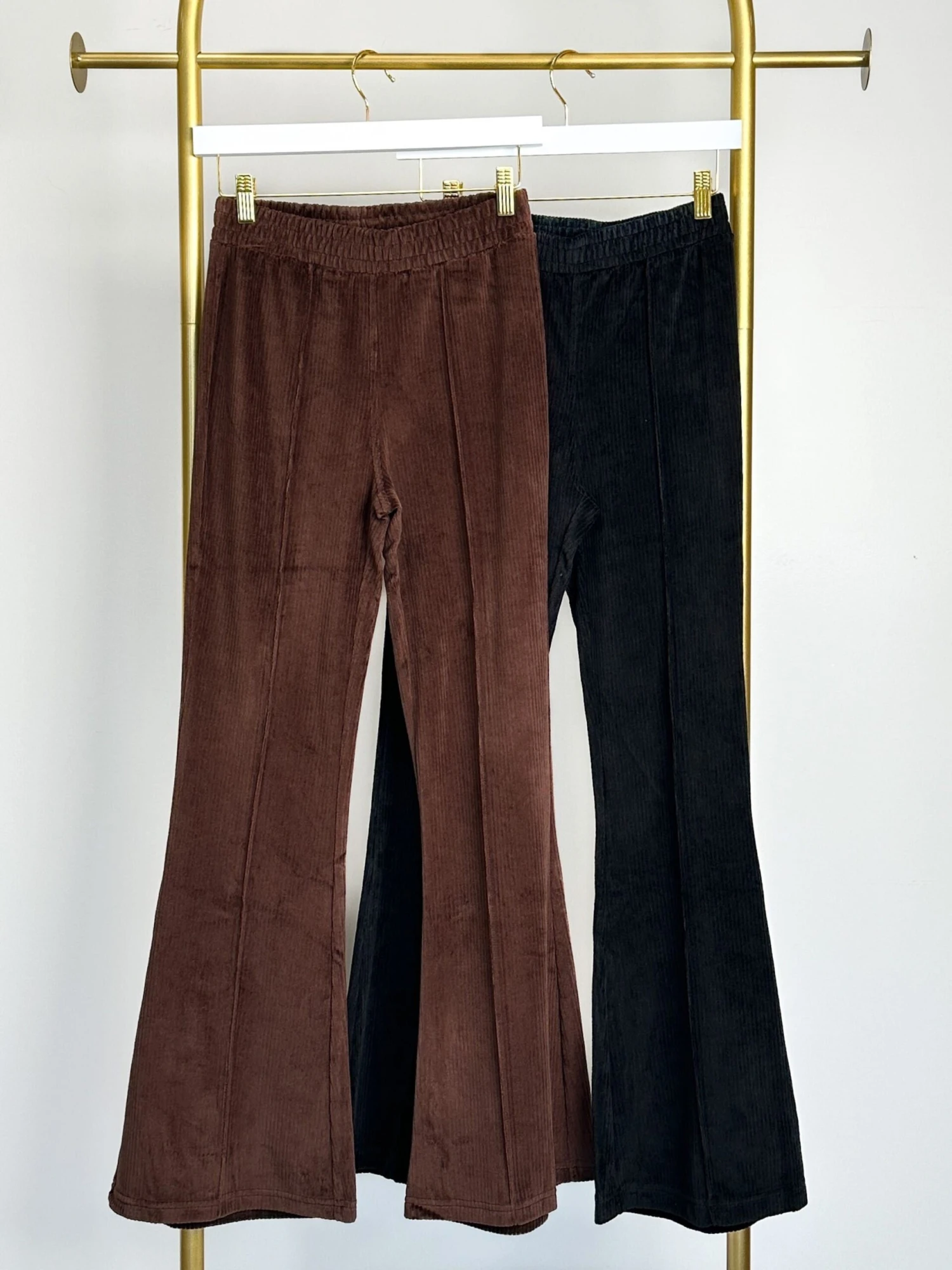 Corduroy Pin Tuck Flare Pants W/ Back Pockets | S-XL SET W/ Sku47076