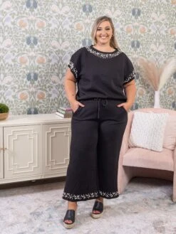 Pearl Detail Texture Cropped Pants | S-3X Set W/ Sku52251