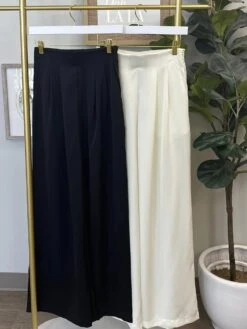 Be My Guest Pants | S-2XL