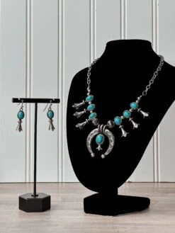 Western Style Statement Necklace